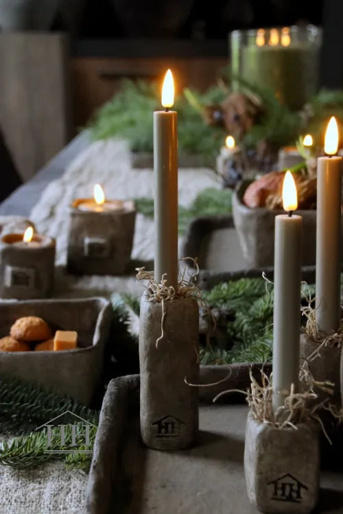 Betonnen kandelaar vierkant - L