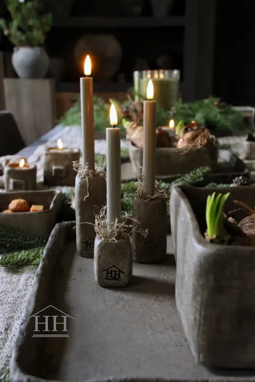 Betonnen kandelaar vierkant - S