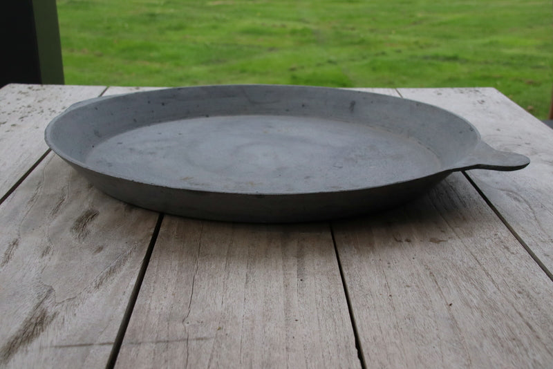 Concrete bowl diameter 60 cm with handle