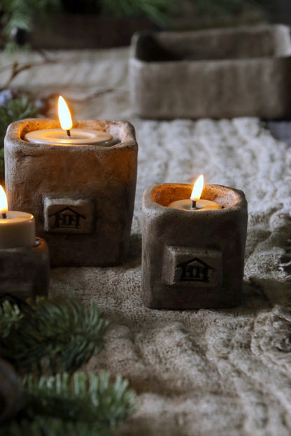 Betonnen waxinelichthouder vierkant - M