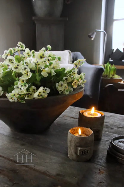 Artificial violet white