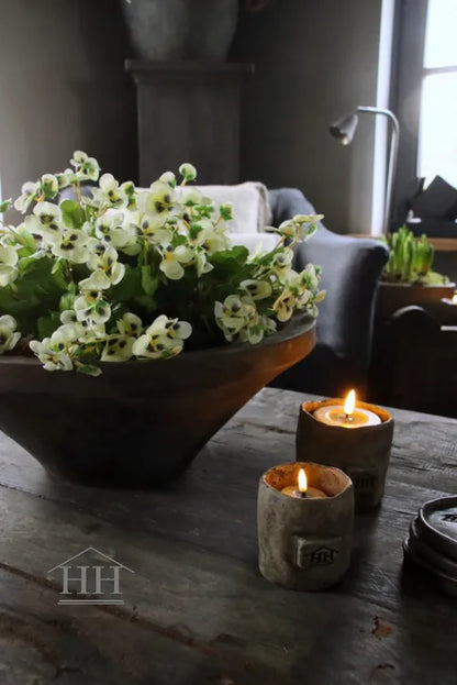 Artificial violet white