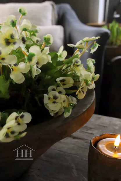 Artificial violet white