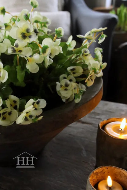 Artificial violet white