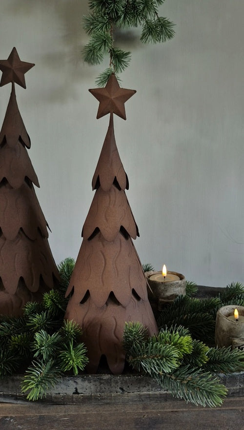 Metal nobilis Christmas tree with star - 19x43 cm
