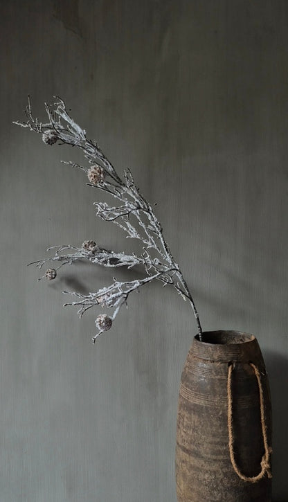 Dennenappel kunsttak met sneeuw - 80 cm