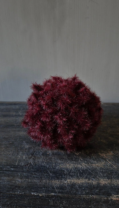 Kunstbol taraxacum bordeauxrood 12 cm