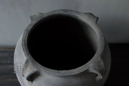 Grijze terracotta kruik met 4 oren (A7)