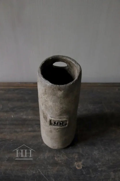 Betonnen wandvaas – taupe – 20cm