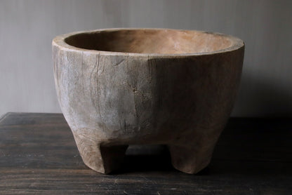 Vergrijsde pot Ninik op pootjes | Luksa (nr 6)