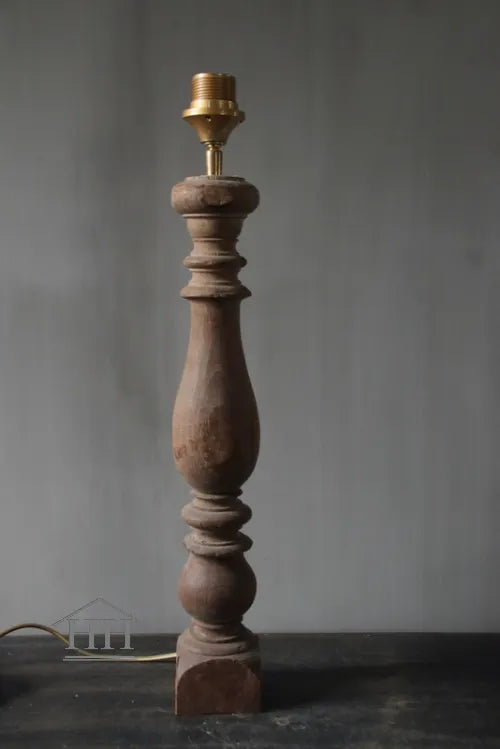 Houten balusterlamp Aura Peeperkorn (04)