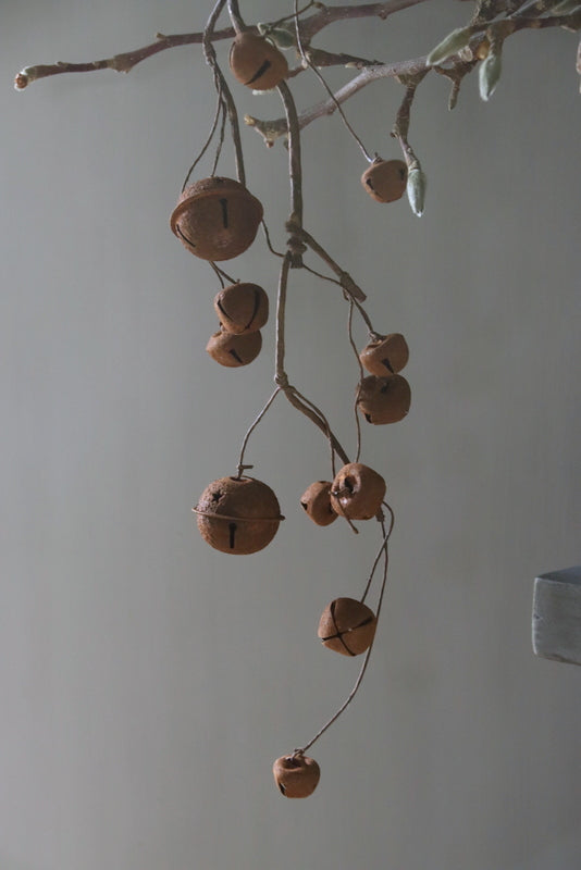 Kunsttak met belletjes M roest