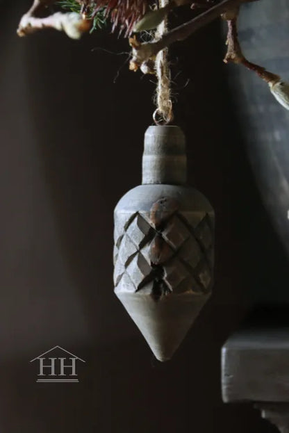 Klos Belle – Christbaumschmuck aus Holz