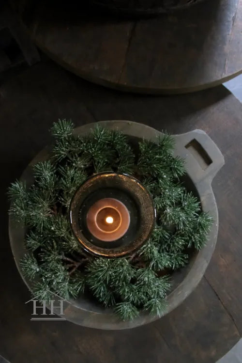 Kunst Larix krans M met sneeuw - ⌀28cm