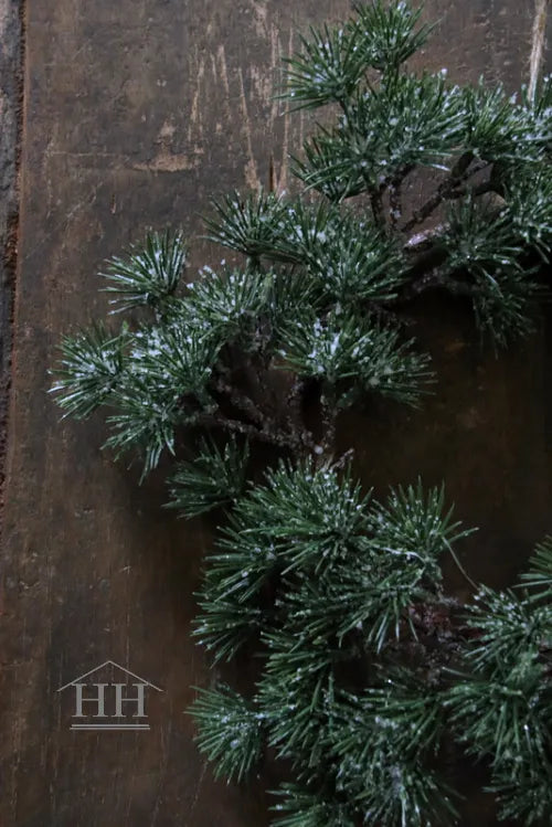 Künstlicher Lärchenkranz M mit Schnee - ⌀28 cm