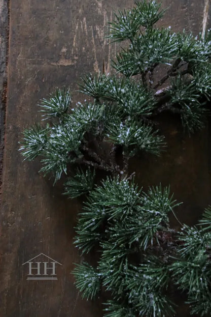 Künstlicher Lärchenkranz M mit Schnee - ⌀28 cm