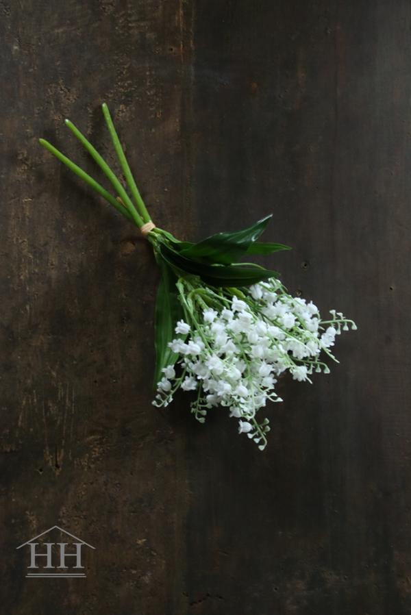 Kunst lelietjes van dalen wit