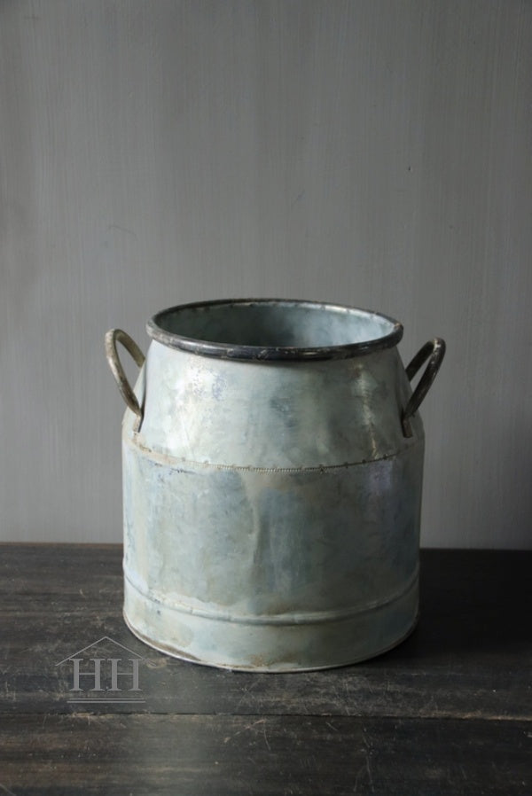 Zinc pot with handle M (middle)