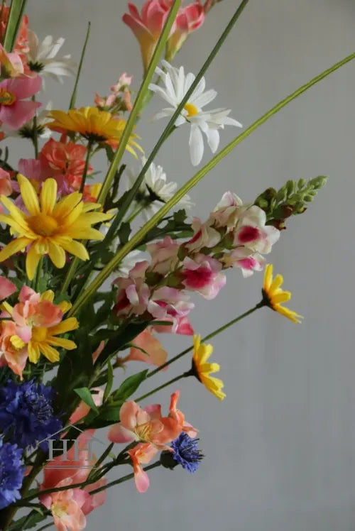 Felle kunstbloemen van zijde