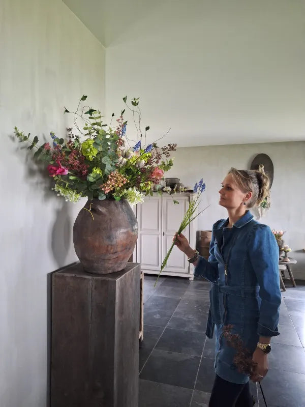 Voorjaarsboeket workshop met kunstbloemen, creatief en passend bij een landelijke sfeer - Hillary'sHome