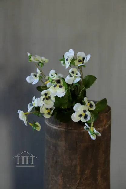 Artificial violet white