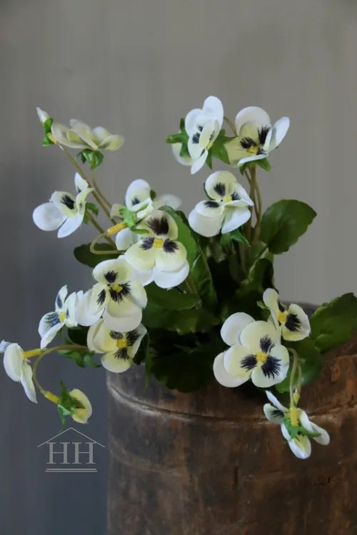 Artificial violet white