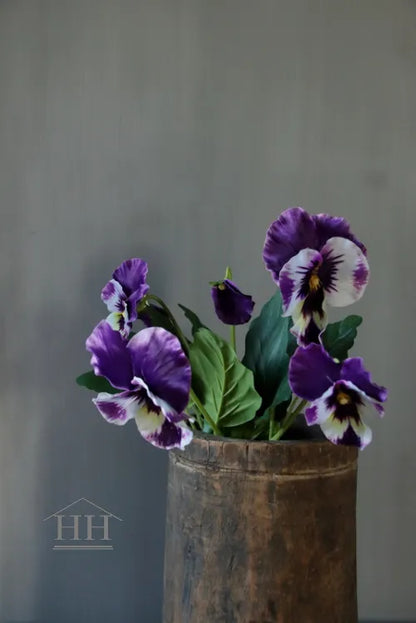 Grootbloemige kunstviool paars met wit hartje