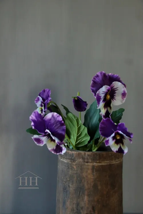 Grootbloemige kunstviool paars met wit hartje