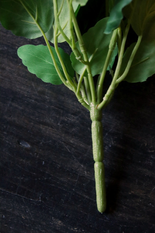 Grootbloemige kunstviool magenta met geel-wit hartje