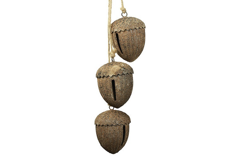 Metalleicheln an Schnur - 46 cm