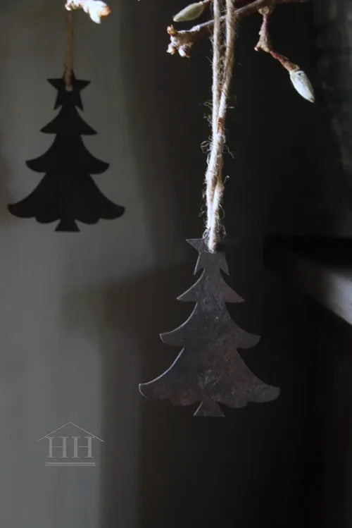 Roestig metalen kerstboom hanger