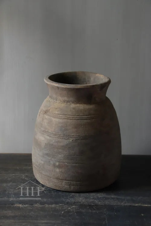 Nepalese jug vase (A4)