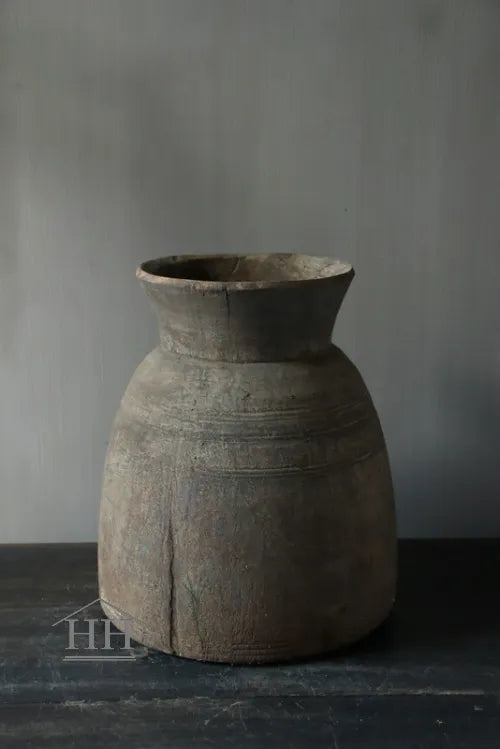 Nepalese jug vase (A4)