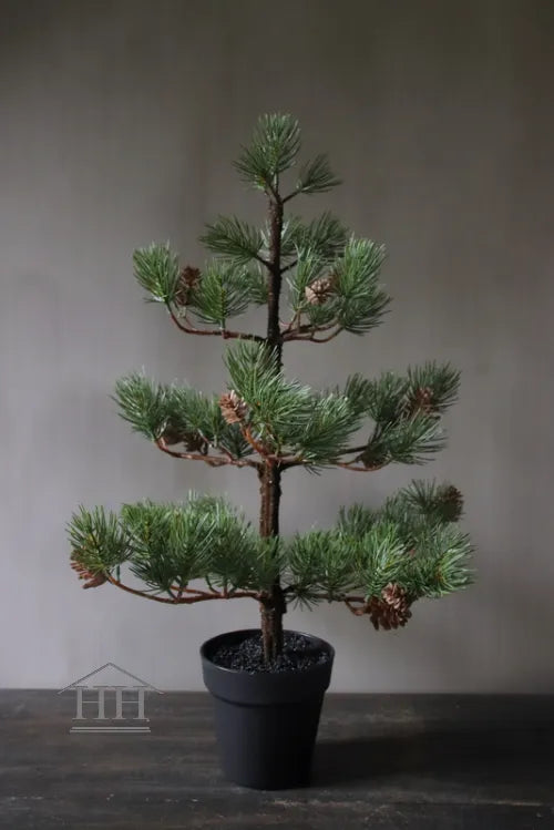 Pinus artificial Christmas tree with pine cones