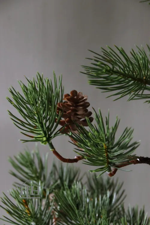 Pinus artificial Christmas tree with pine cones