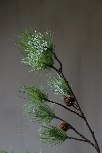 Kunsttak Pinus 86cm met sneeuw en dennenappels