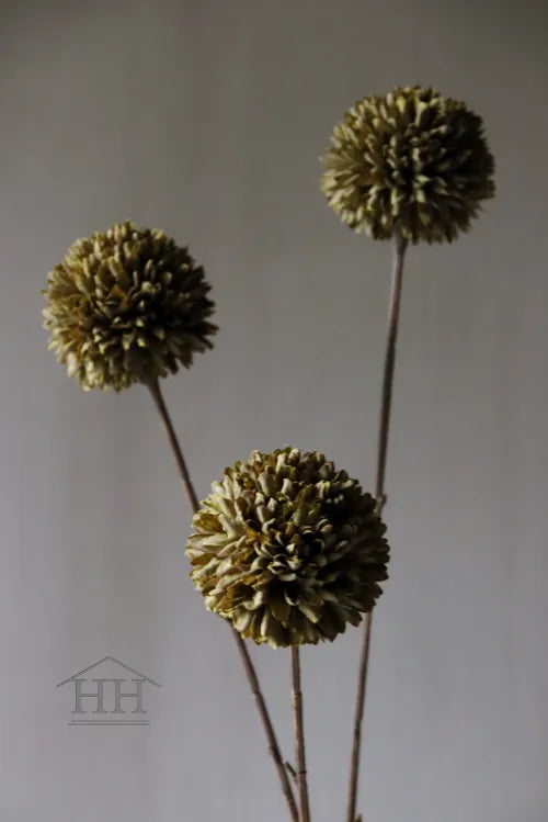 Kunst Pompom 3 bol olijfgroen 78cm