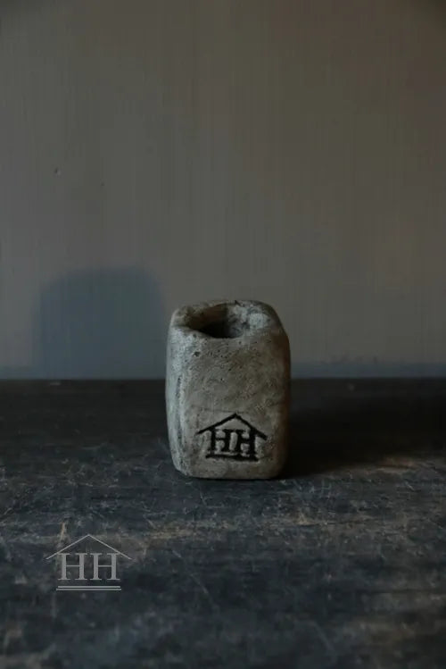 Betonnen kandelaar vierkant - S