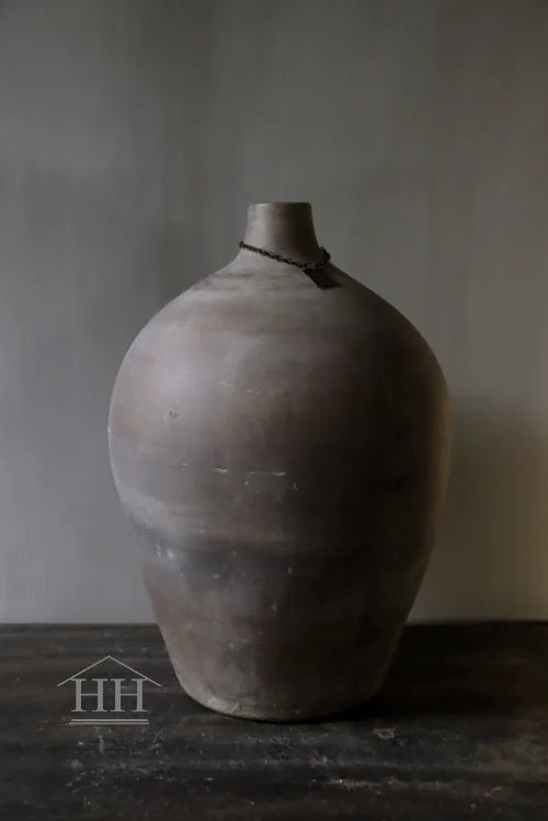 Stenen kruik Agra S Aura Peeperkorn