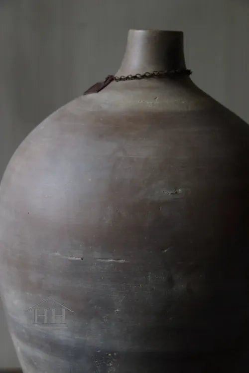 Stenen kruik Agra S Aura Peeperkorn