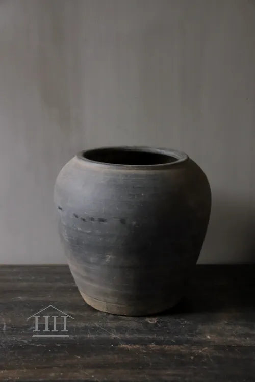 Grijze terracotta kruikje (A3)