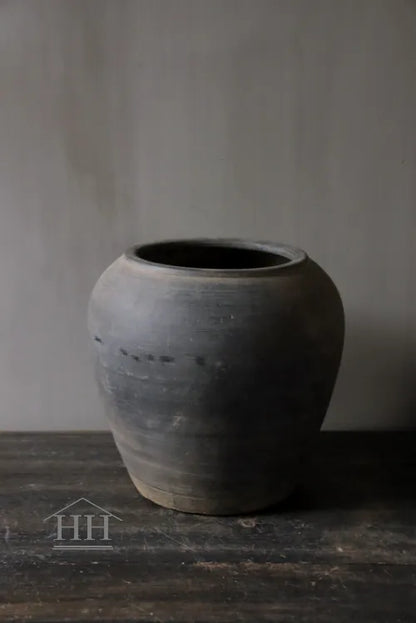 Grijze terracotta kruikje (A3)