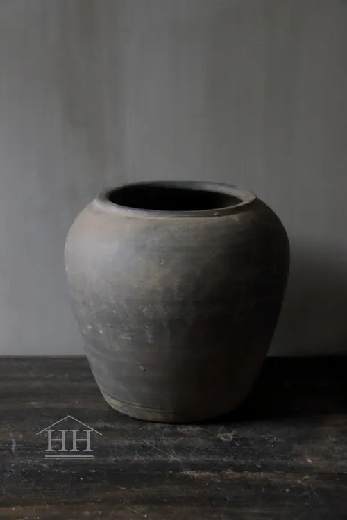 Grijze terracotta kruikje (A3)