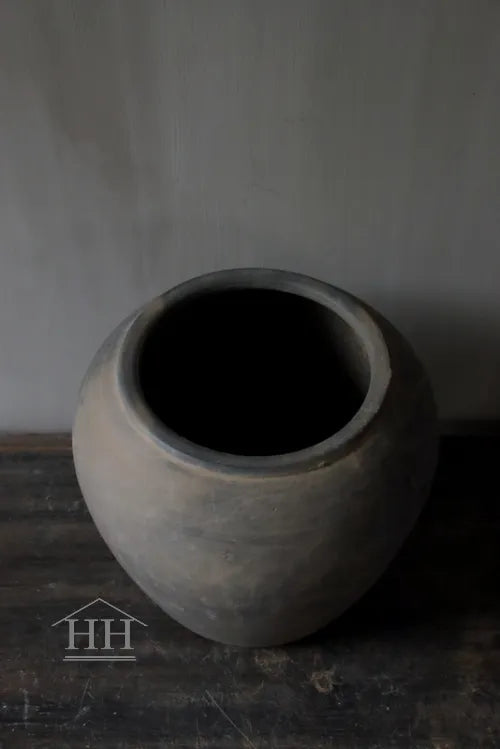 Grijze terracotta kruikje (A3)
