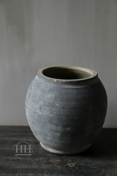 Grijze terracotta kruik (A1)