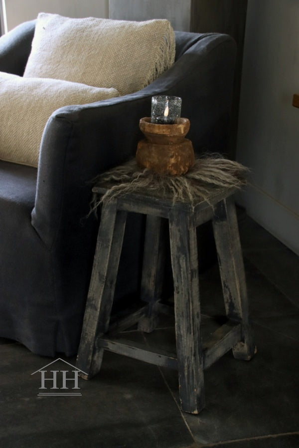 Unique wooden stool Aura Peeperkorn dark gray