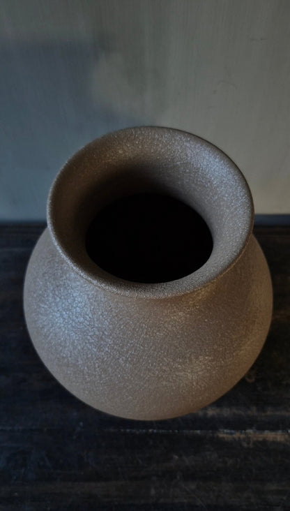 Metallvase taupebraun