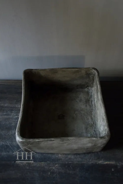 Betonnen bak vierkant XL eigen label Hillary'sHome