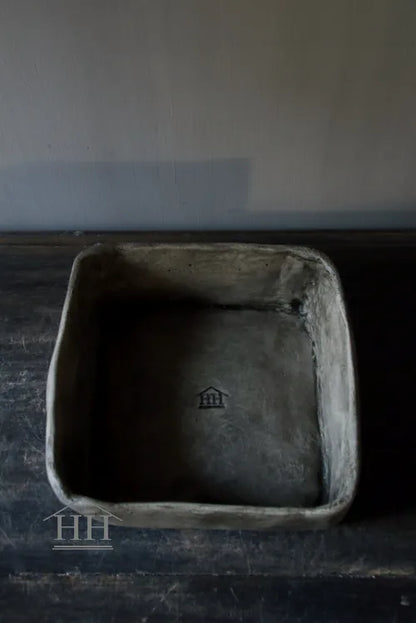 Betonnen bak vierkant L eigen label Hillary'sHome