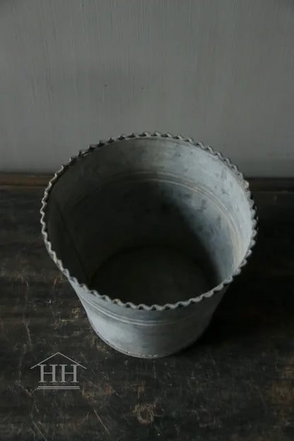 Rond zinken pot ribbel groot